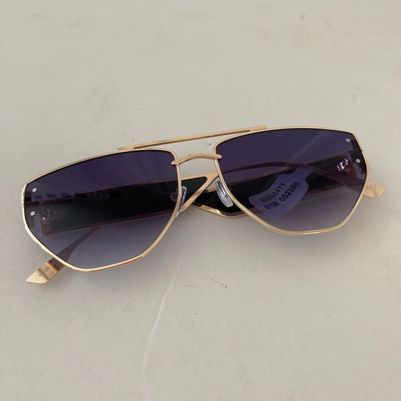 NWT Free People Black & Gold Retrograde Aviator Sunglasses - Picture 2 of 5